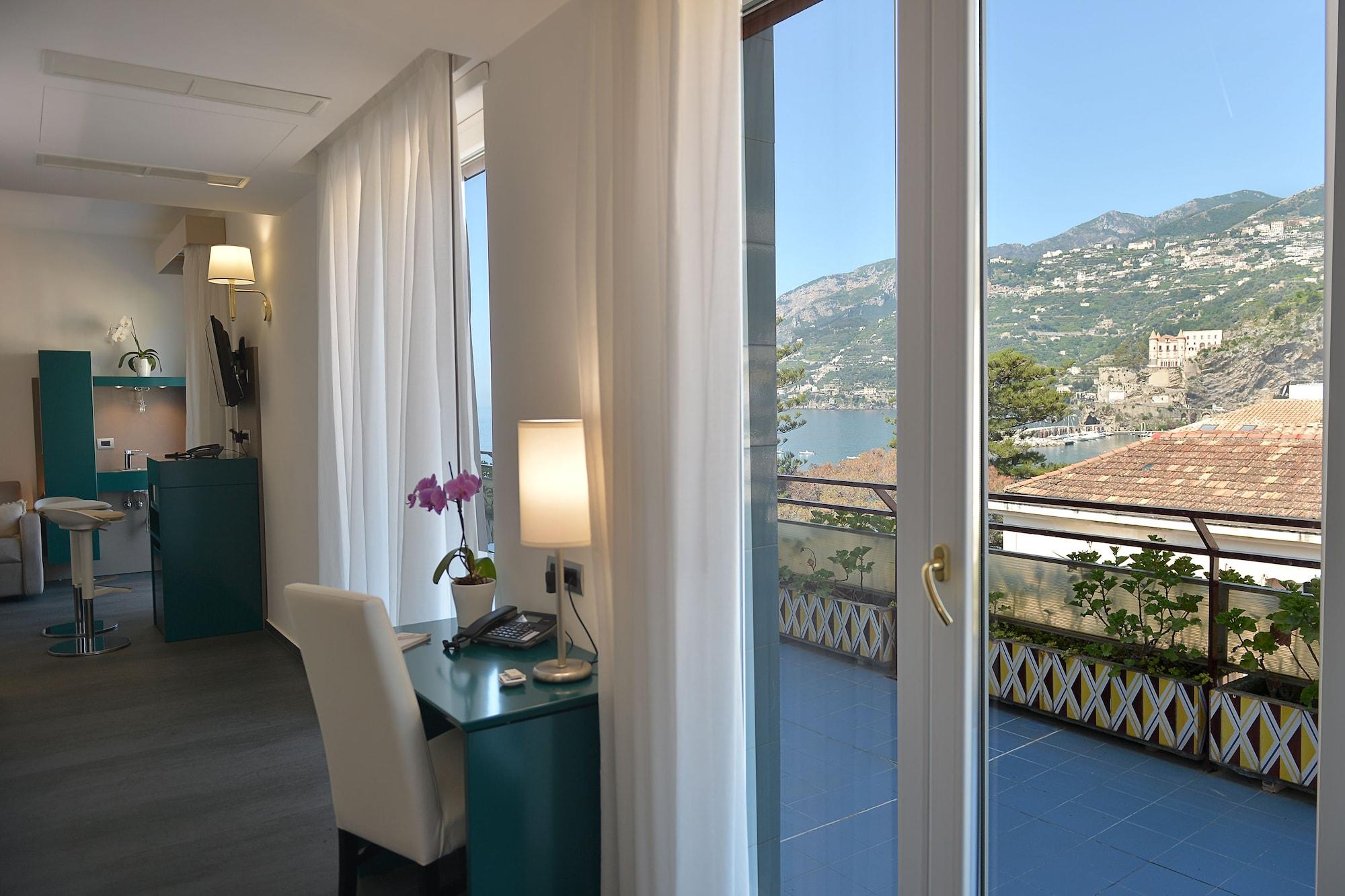 Reginna Palace Hotel Майори Екстериор снимка