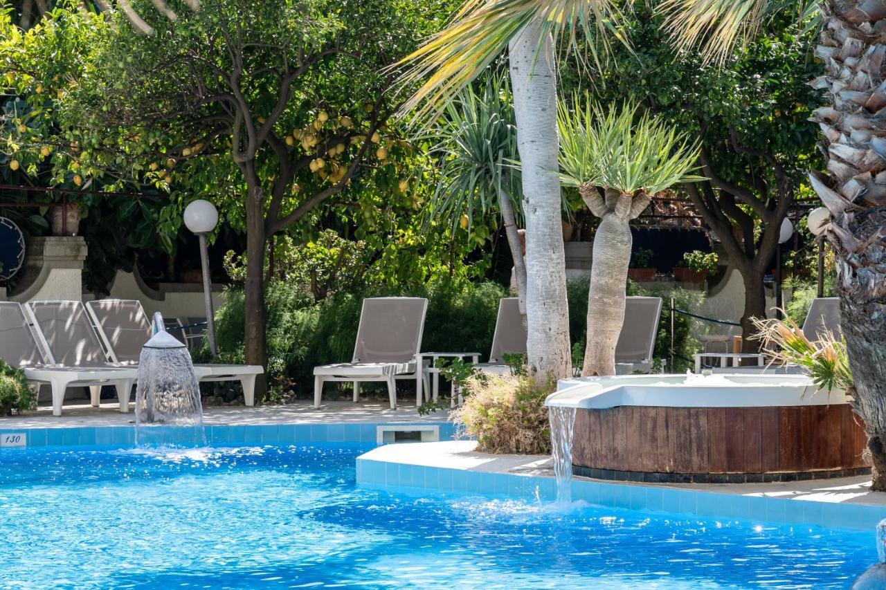 Reginna Palace Hotel Майори Екстериор снимка