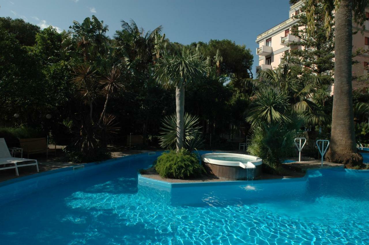 Reginna Palace Hotel Майори Екстериор снимка